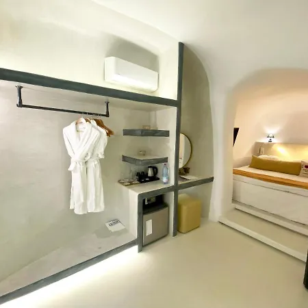 Edem Boutique Oia (Santorini)